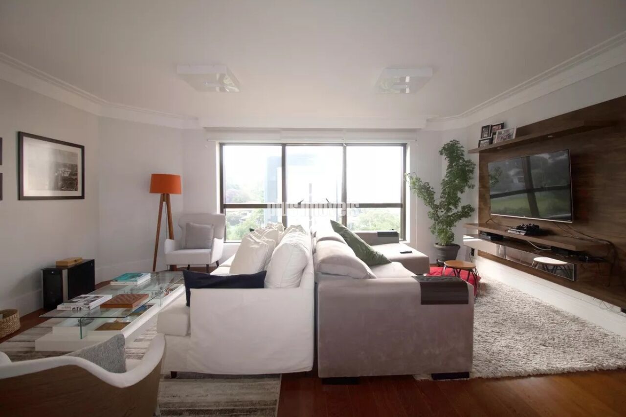 Apartamento, 4 quartos, 196 m² - Foto 2