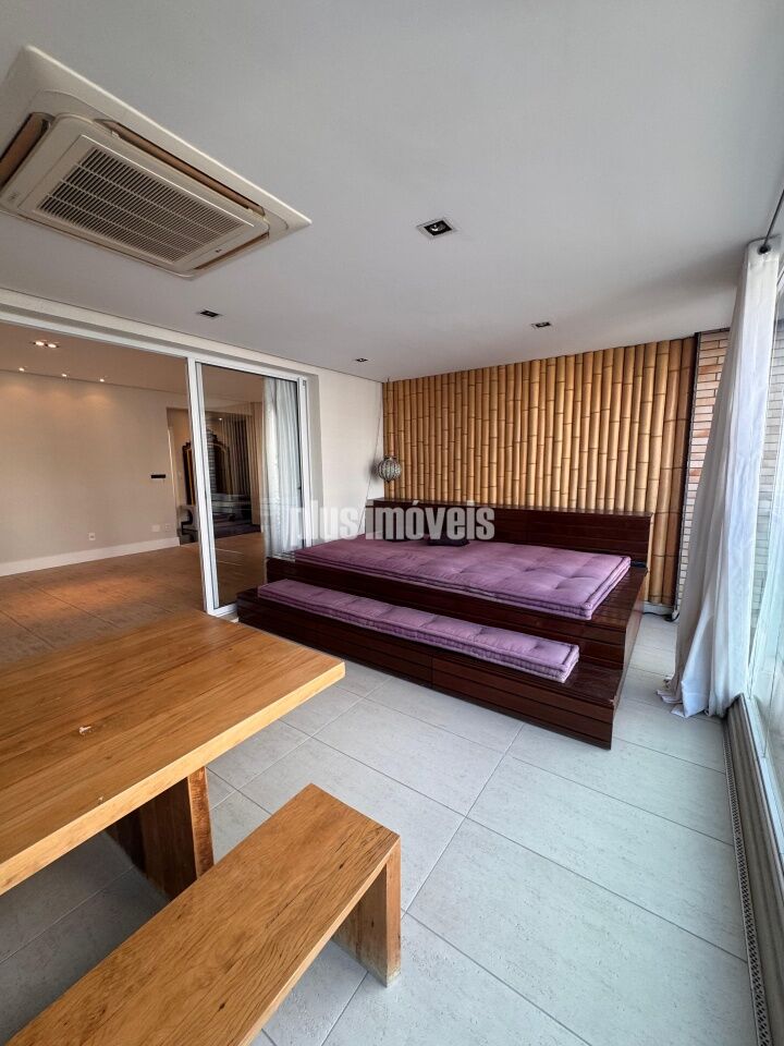 Apartamento, 3 quartos, 168 m² - Foto 1