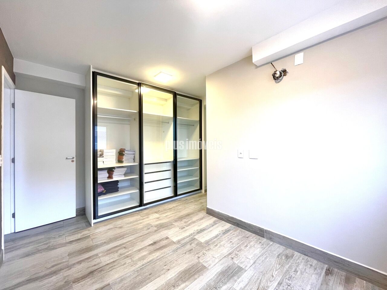 Apartamento, 2 quartos, 75 m² - Foto 2
