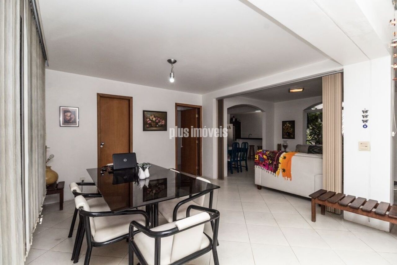Casa, 4 quartos, 157 m² - Foto 1