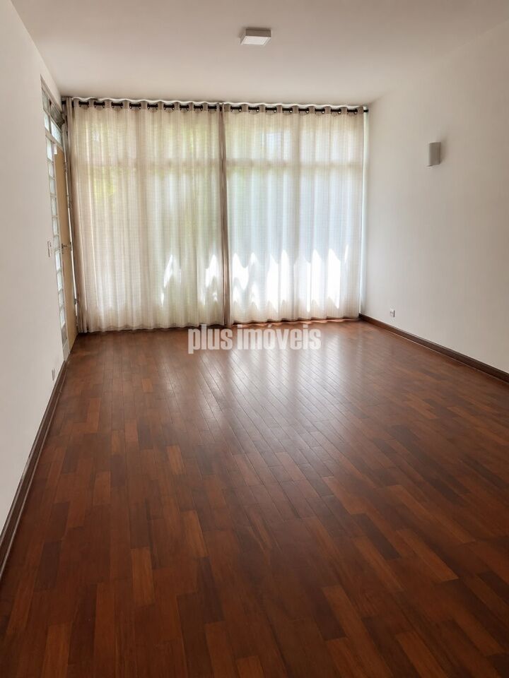 Casa, 3 quartos, 204 m² - Foto 1