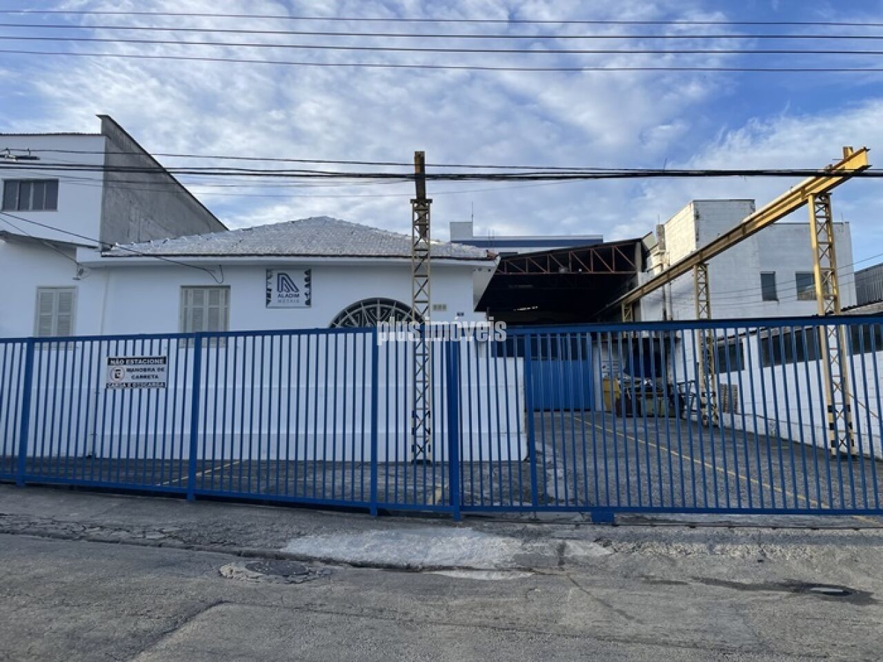 Depósito-Galpão, 750 m² - Foto 1