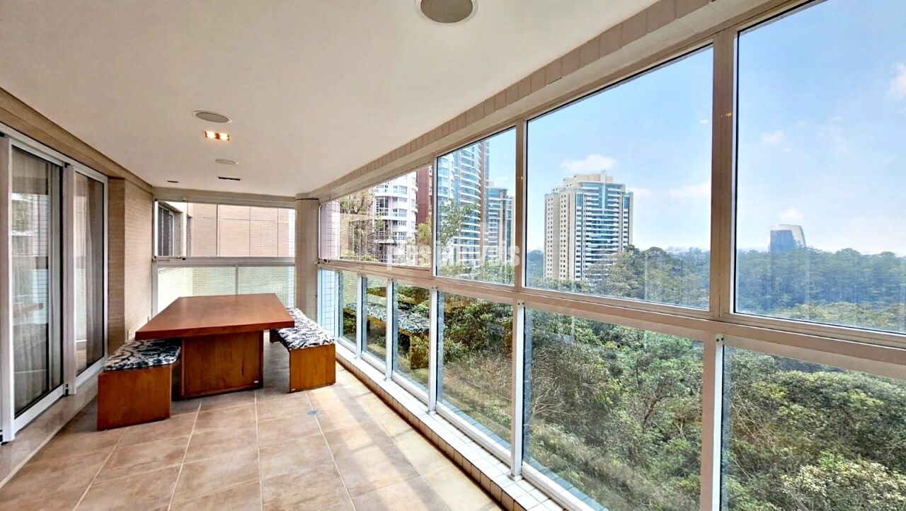 Apartamento, 4 quartos, 207 m² - Foto 1