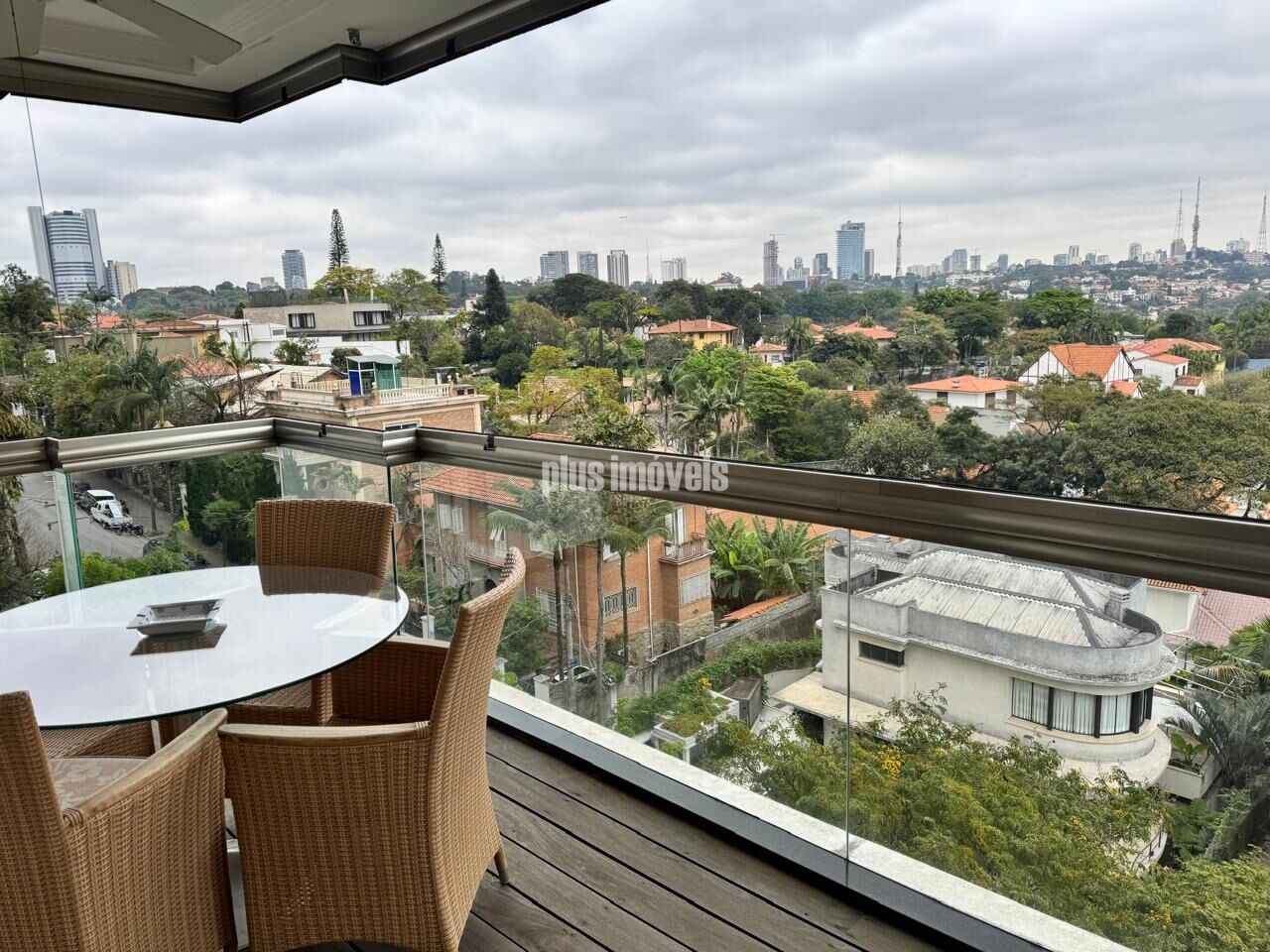 Apartamento, 3 quartos, 236 m² - Foto 1