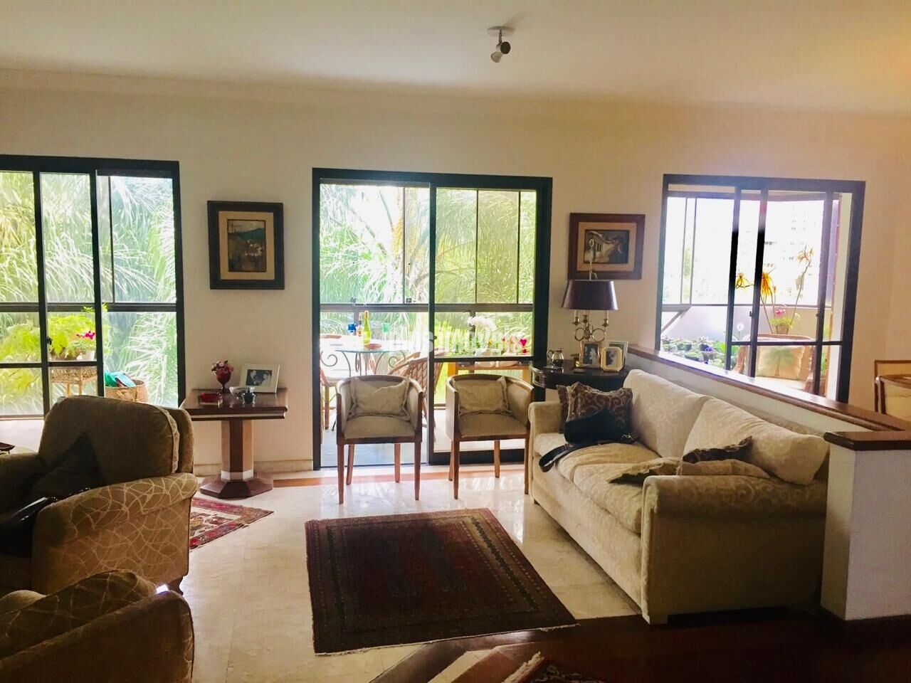 Foto 1