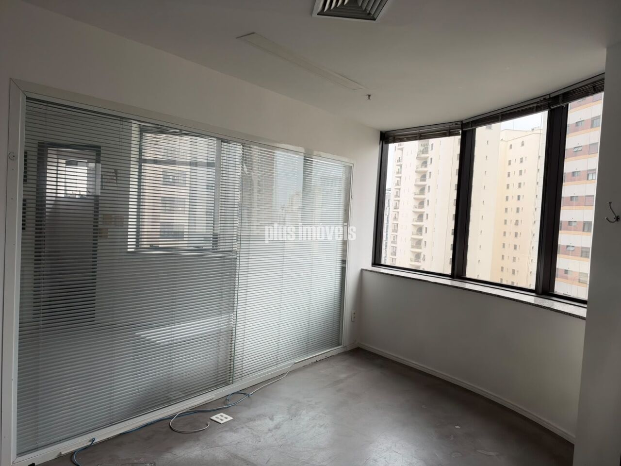 Conj. Comercial — foto 16