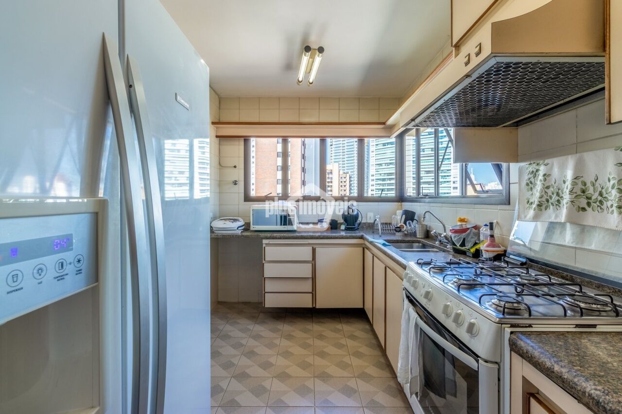 Apartamento, 3 quartos, 230 m² - Foto 47