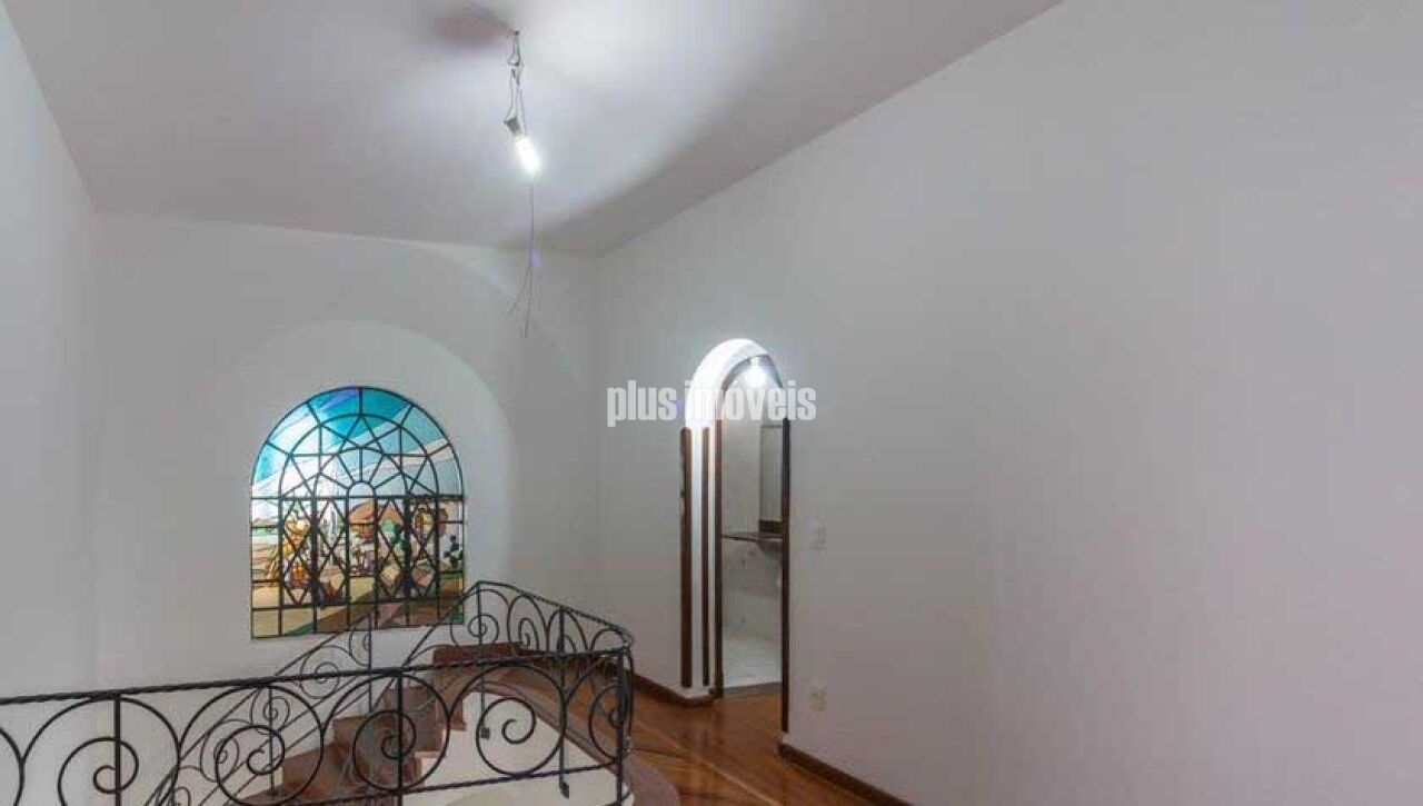 Casa, 4 quartos, 330 m² - Foto 1