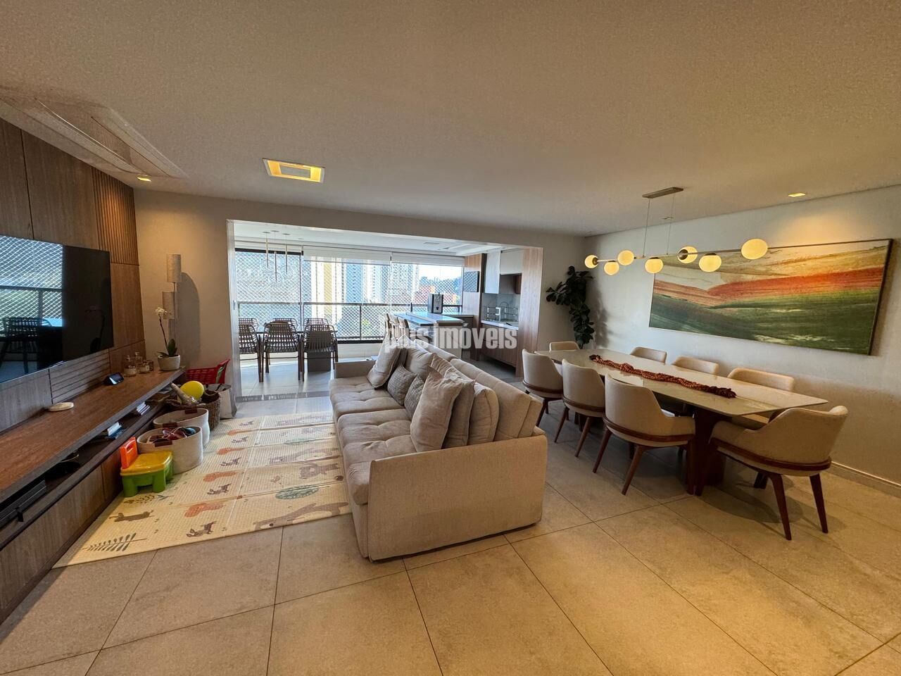 Apartamento, 3 quartos, 168 m² - Foto 1