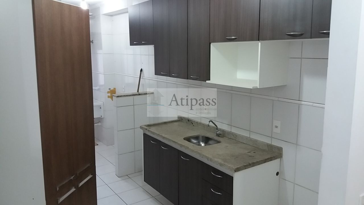 COZINHA AMERICANA COM ARMÁRIOS