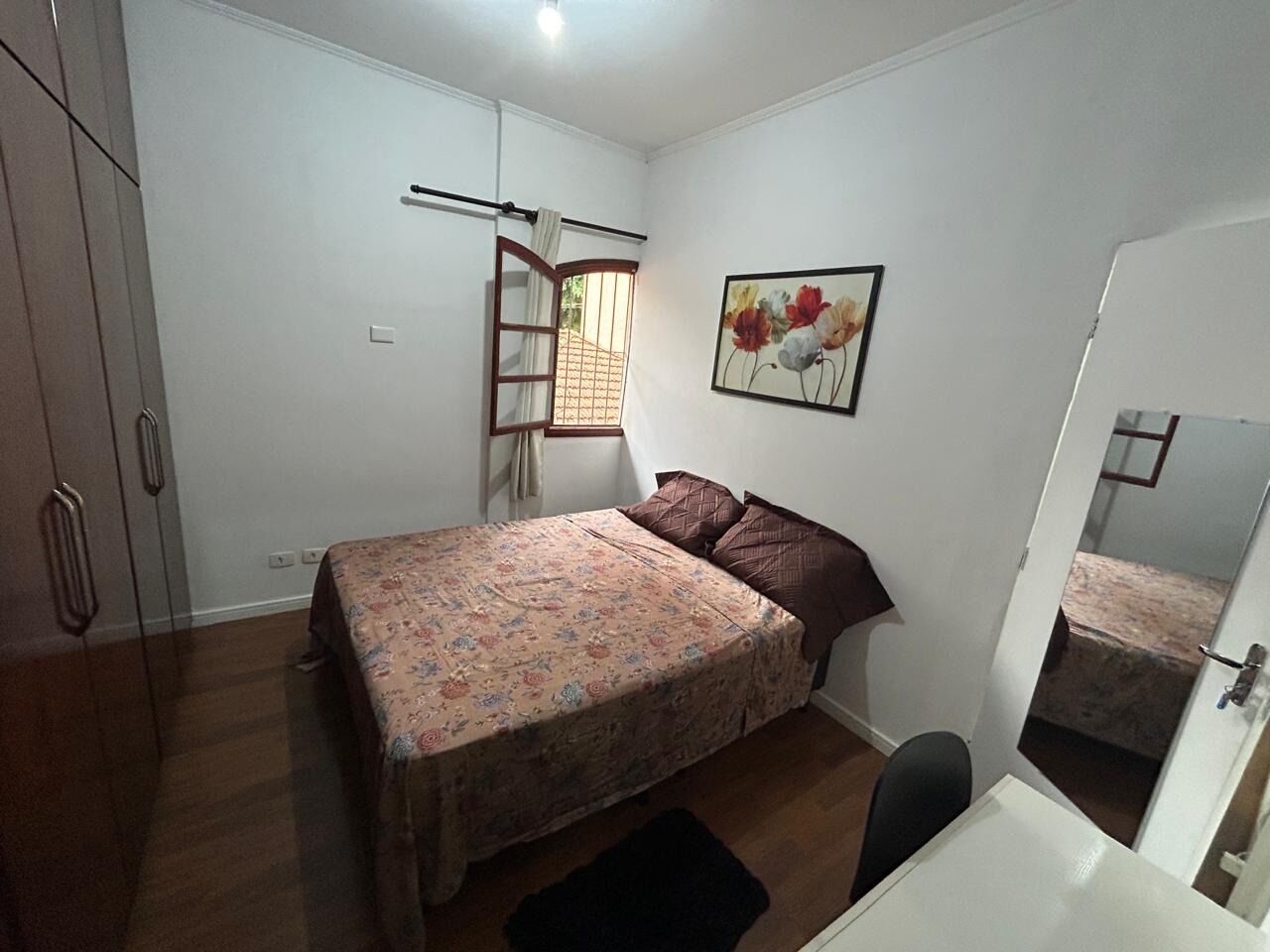 Casa Kitnet para Locação - Chácara Santo Antônio Zona Sul
