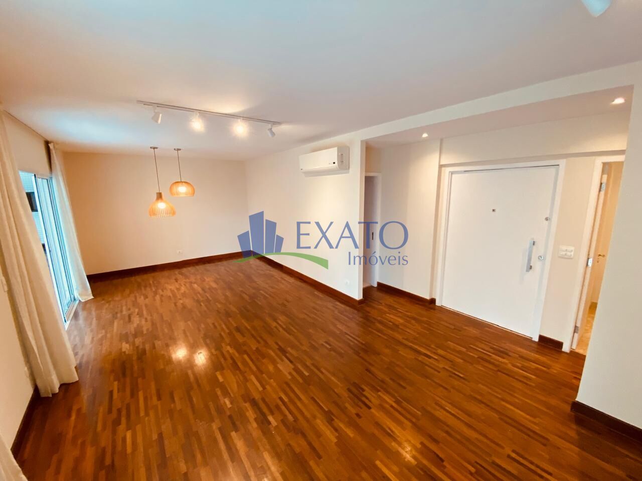 Apartamento, 3 quartos, 158 m² - Foto 1