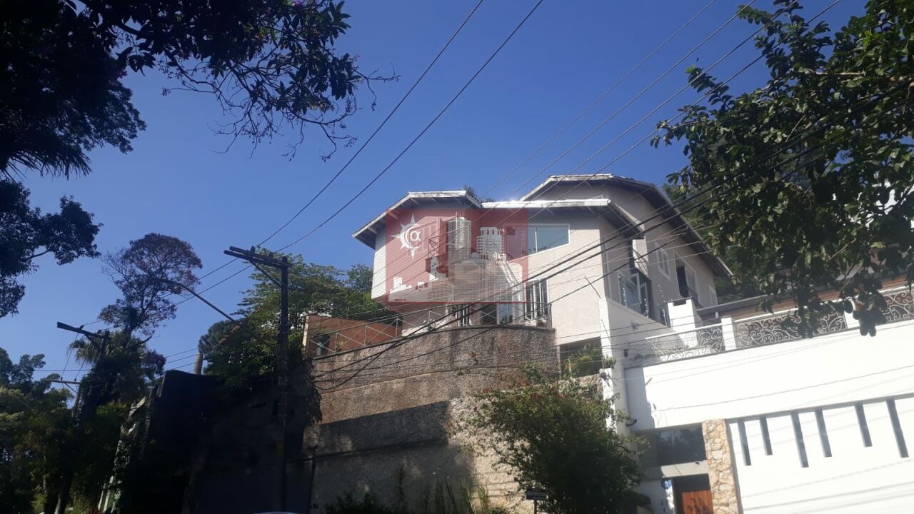 Sobrado para Venda - Jardim Ibiratiba