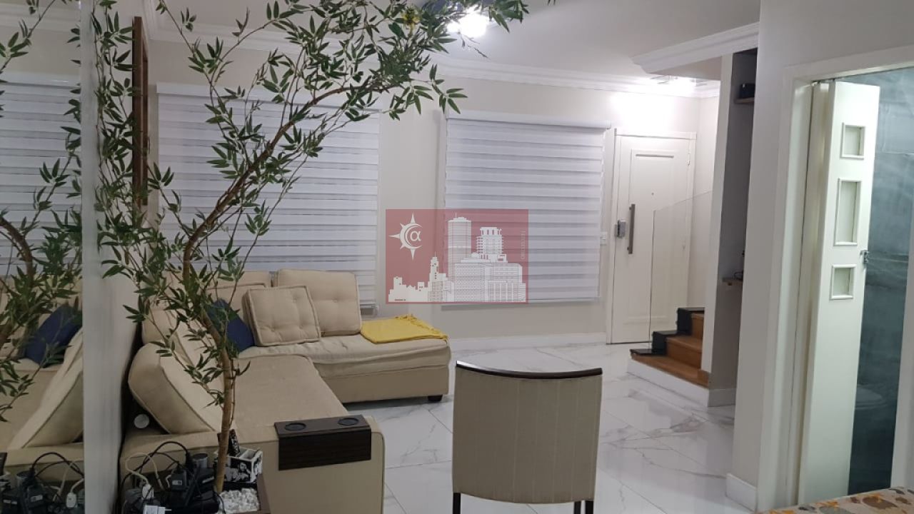 Sobrado para Venda - Jardim Peri