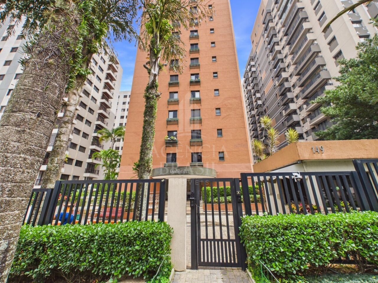 Apartamento para Venda - Alphaville Industrial
