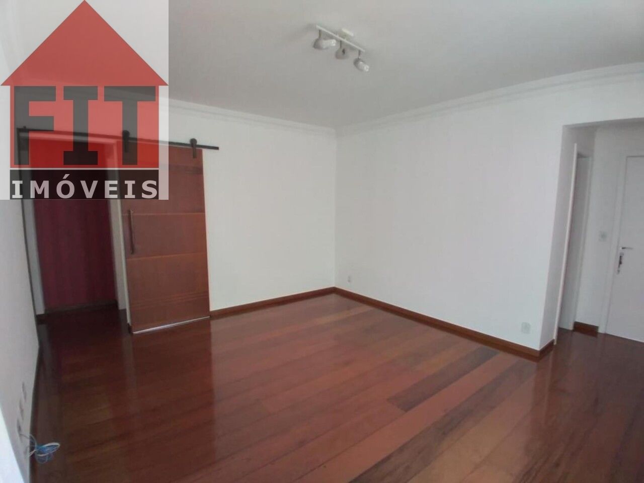 Apartamento 104m², com 3 quartos à venda na Vila Mariana