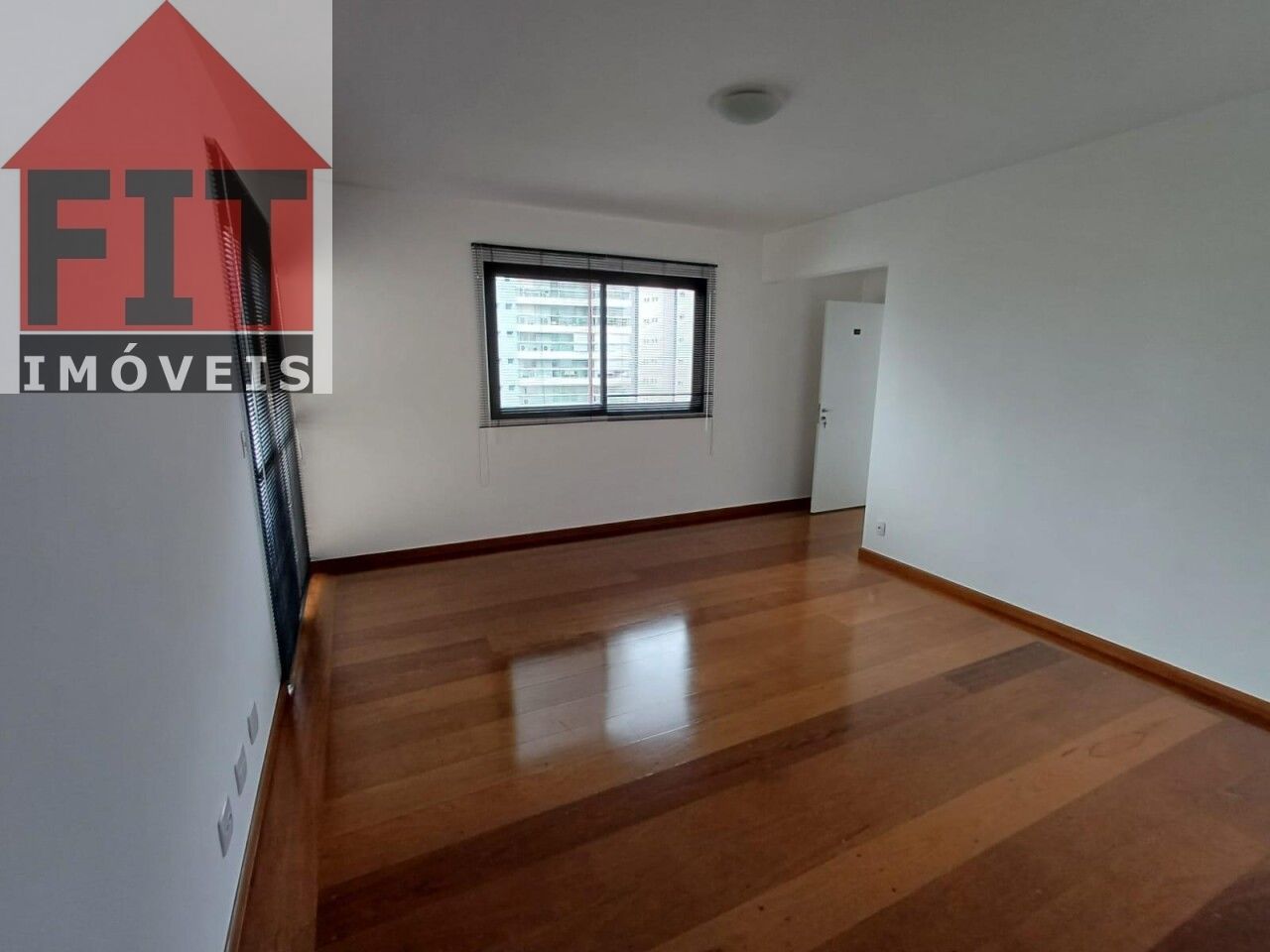Apartamento 104m², com 3 quartos à venda na Vila Mariana