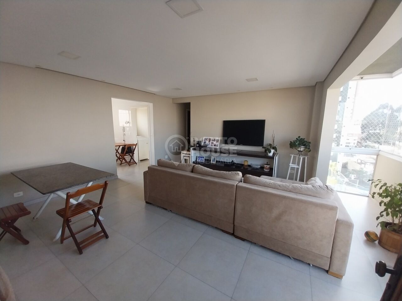 Apartamento à venda na Vila Mariana, 3 dormitórios sendo 1 suíte e 2 vagas