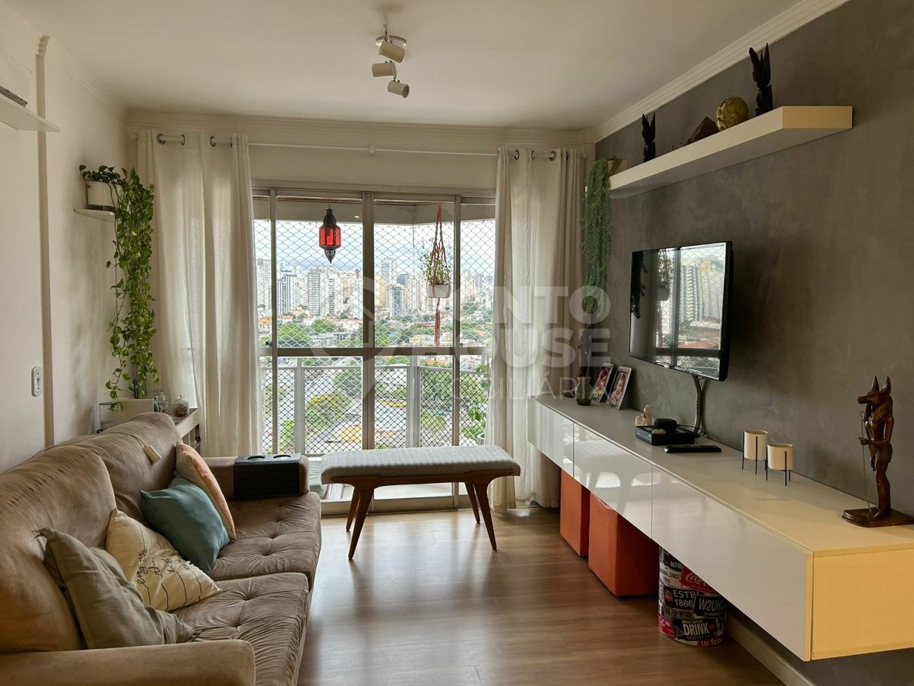 Apartamento  à venda na Saúde 3 dormitórios, 1 vaga de garagem andar alto 