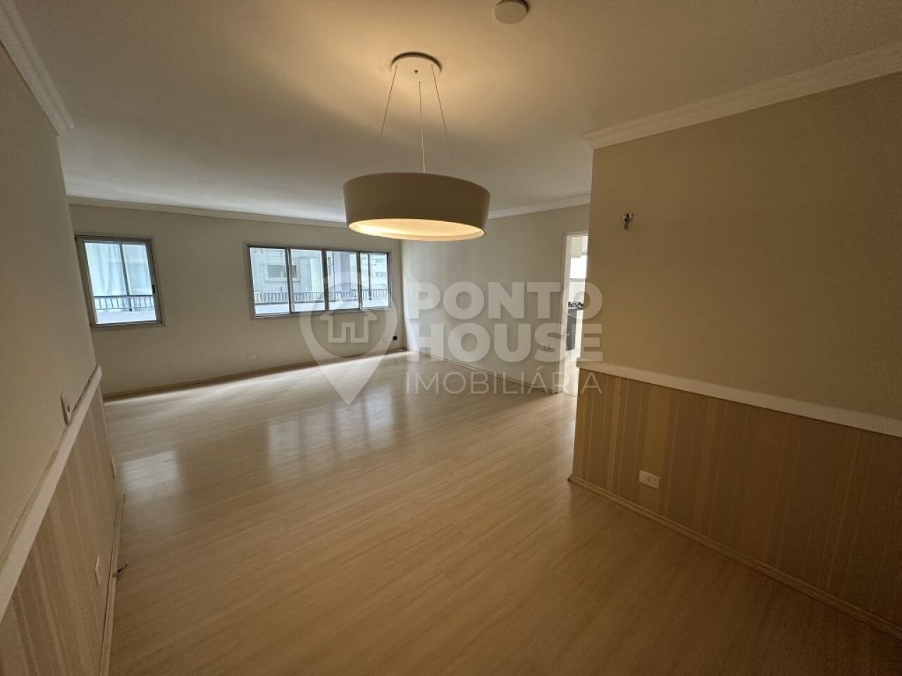 Apartamento,105m², 3 dormitório, 2 vagas, venda ou locação em Cerqueira César