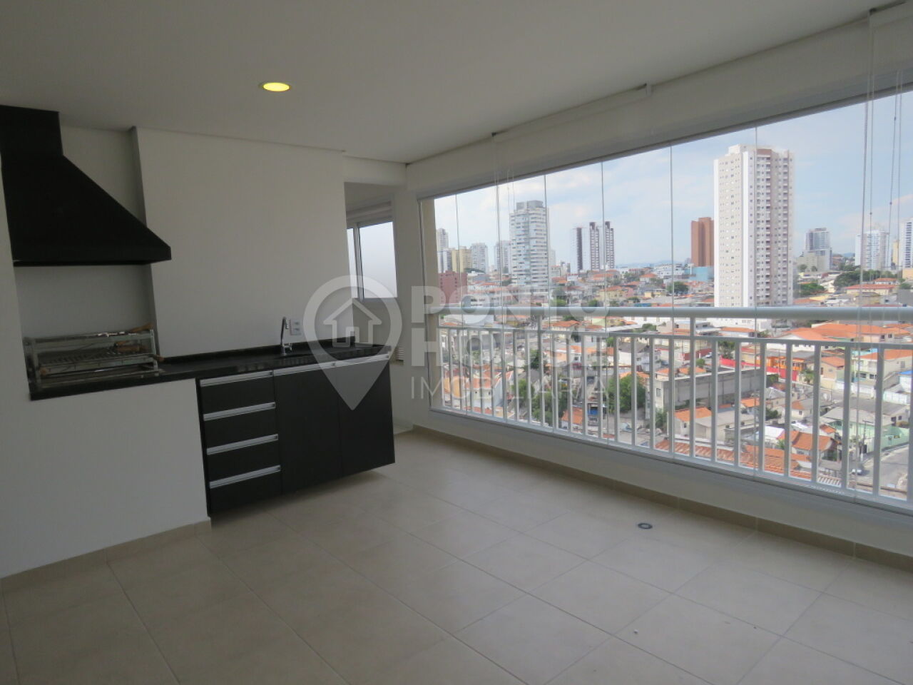 Apartamento para locação no Ipiranga 94 m², 3 dormitórios, suíte, 2 vagas e depósito