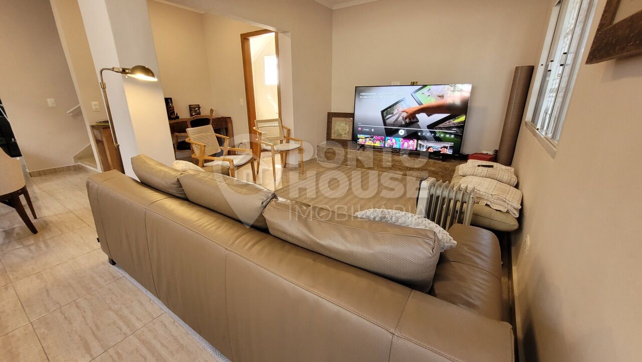 Casa à venda Planalto Paulista 5 dormitórios, 3 suítes, 2 vagas, Isolada 10 x 20