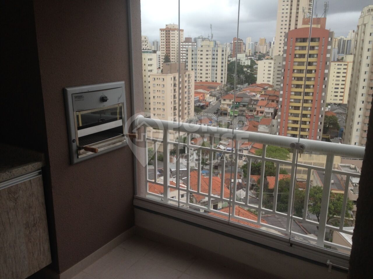 Apartamento à venda e locação com varanda gourmet com 2 dormitórios e 1 vaga