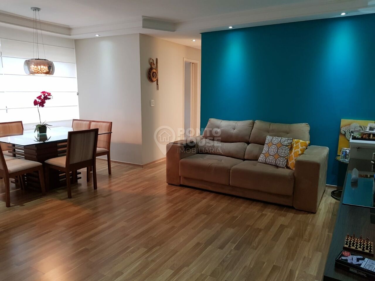 Apartamento à venda no bairro Vila Gumercindo de 80m², 2 dormitórios e 1 vaga 