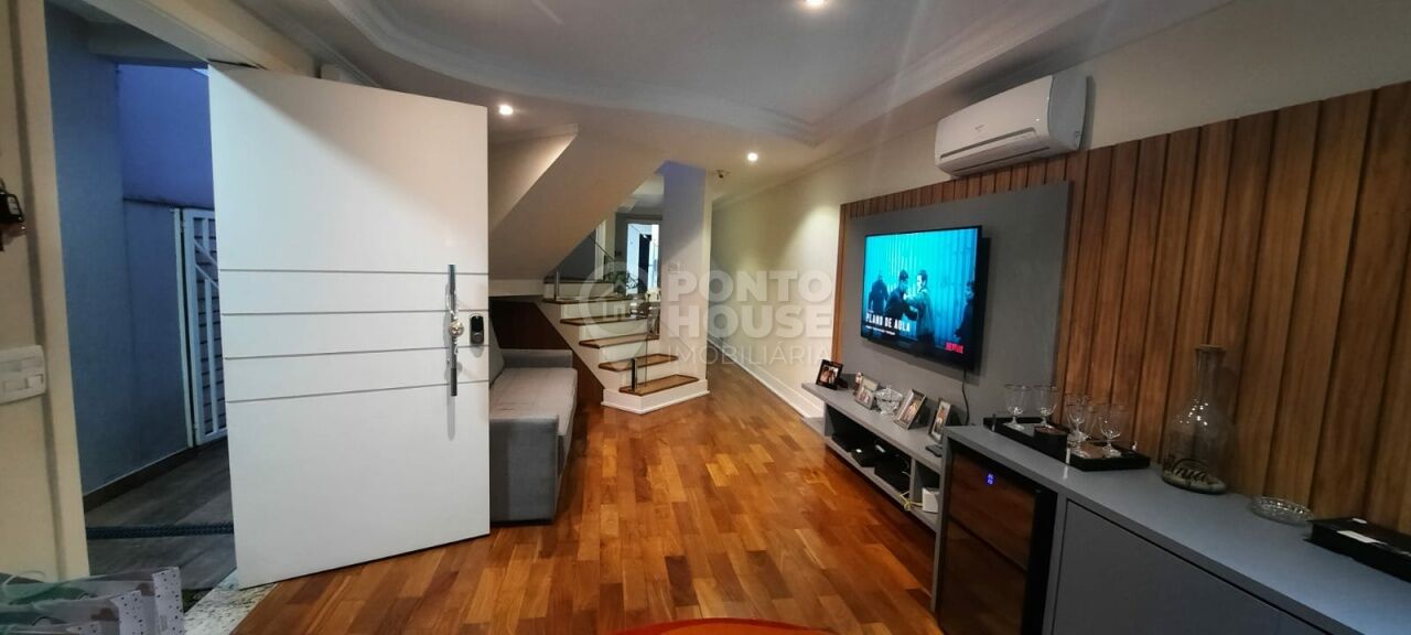 Sobrado à venda, Campo Belo, 180m² ,3 dorms,  1 suíte, ar condicionado, quintal