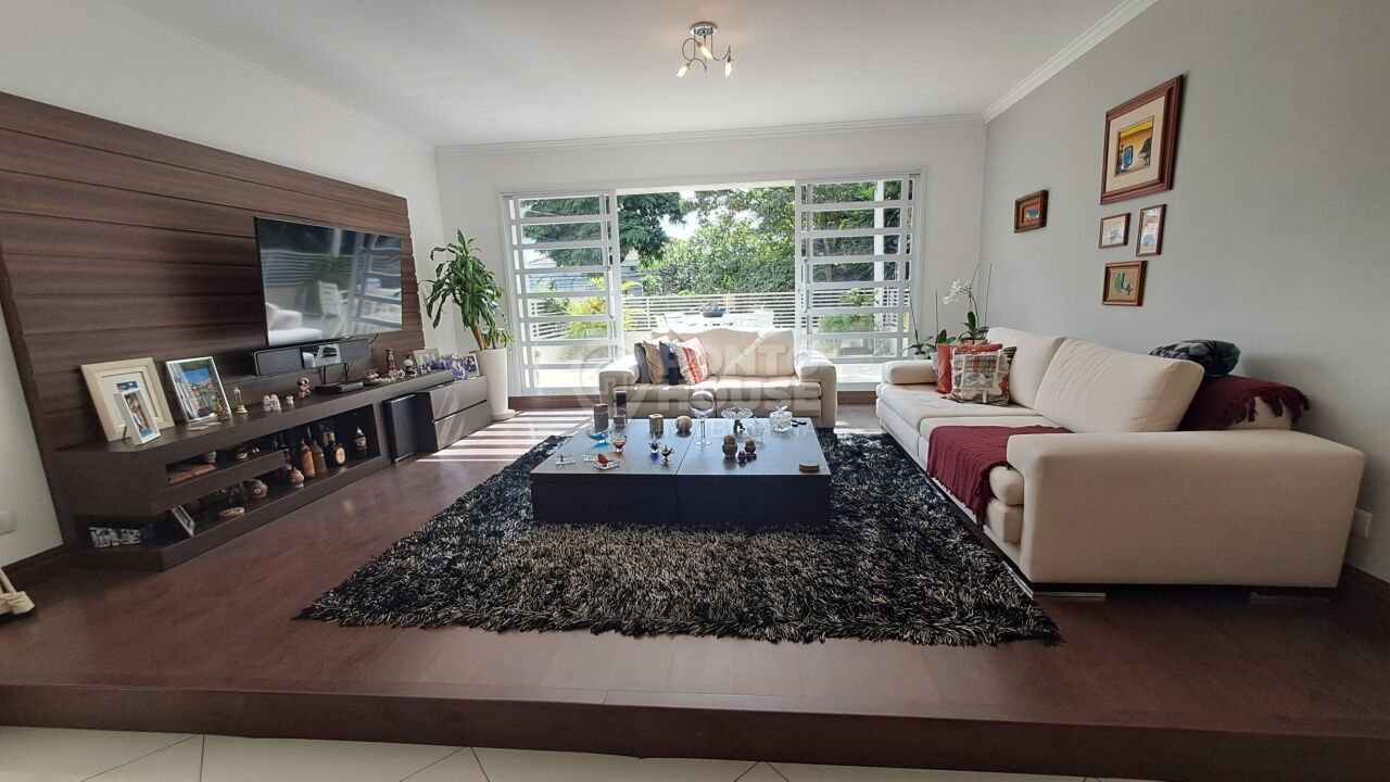 Casa à venda Planalto Paulista 3 suítes, 4 vagas, mobiliada e espaço gourmet