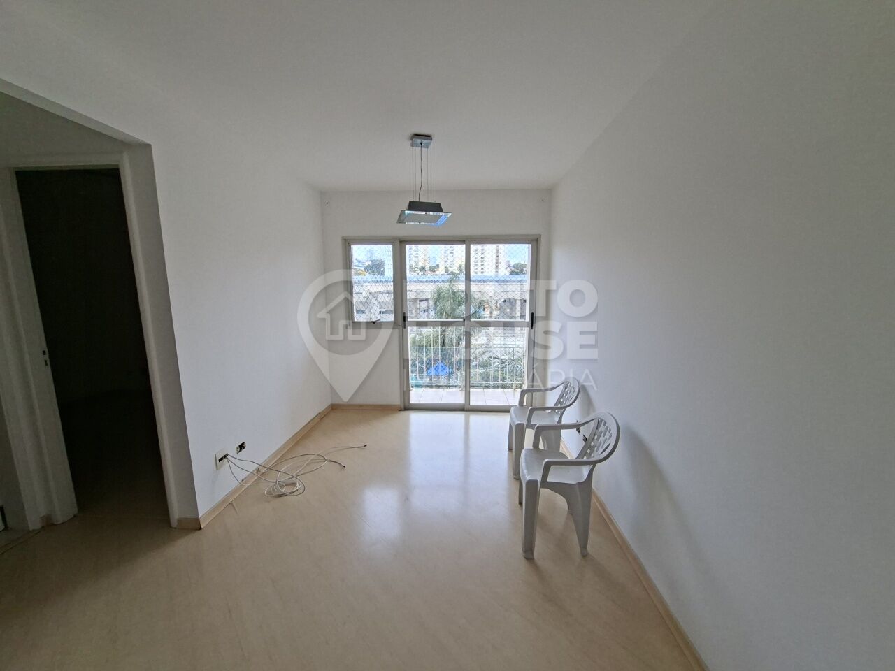 Apartamento para Alugar no Condomínio Jardim Aeroporto, 2 dormitórios e 1 vaga