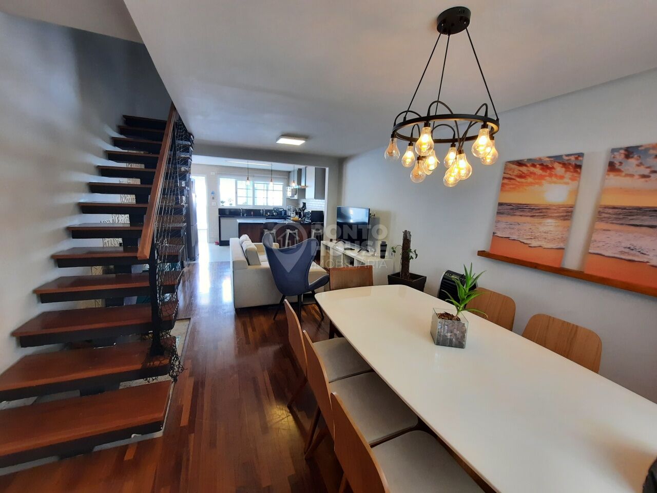 Sobrado à venda em Mirandópolis 164m², 2 dormitórios, 2 vagas, espaço gourmet