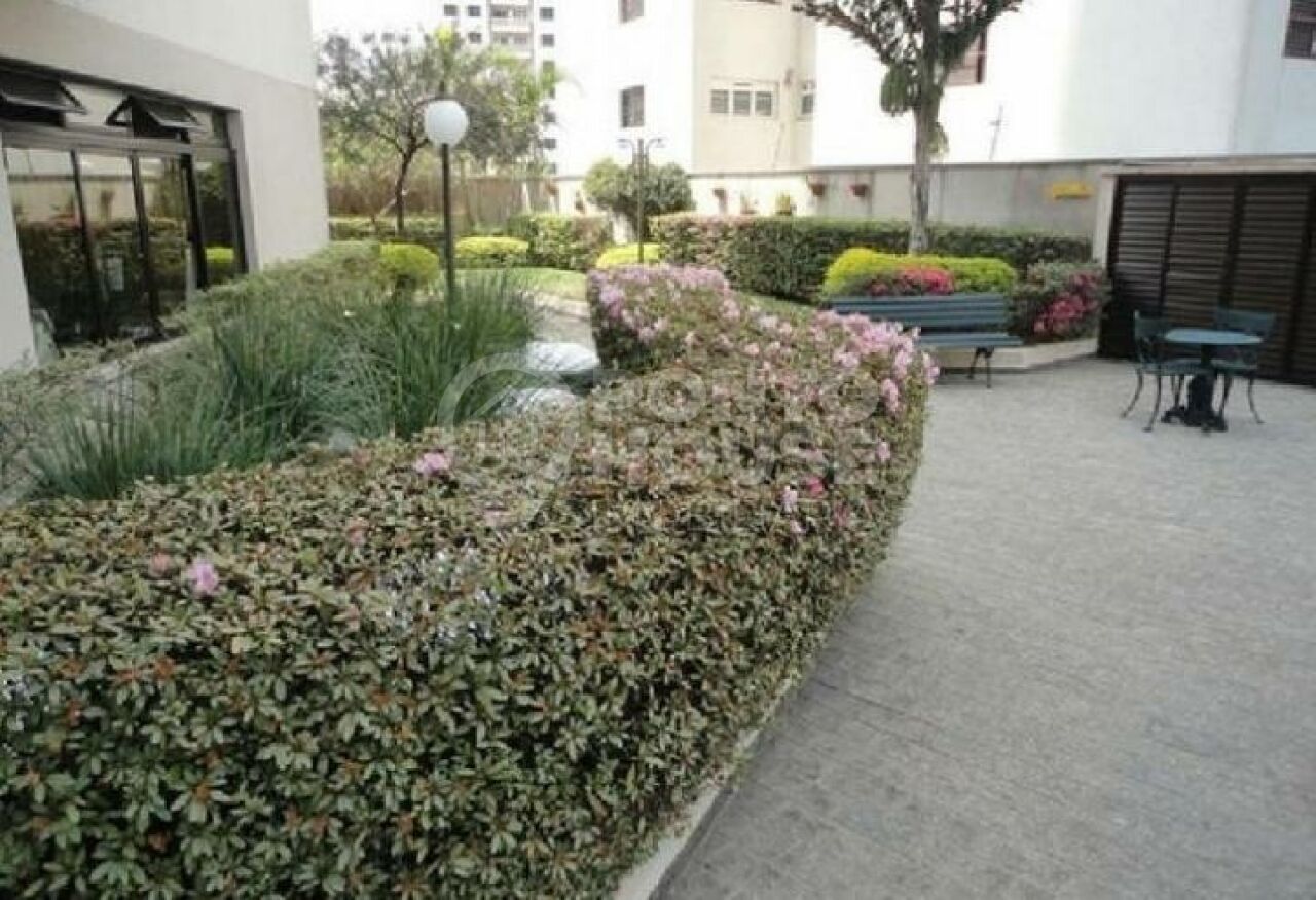 Apartamento à venda na Chácara Inglesa, 2 dormitórios, 2 banheiros e 1 vaga