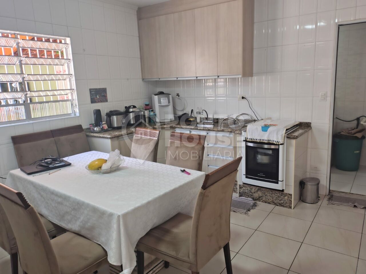 Sobrado à venda no Ipiranga, 116m², 2 dormitórios e 4 vagas de garagem.