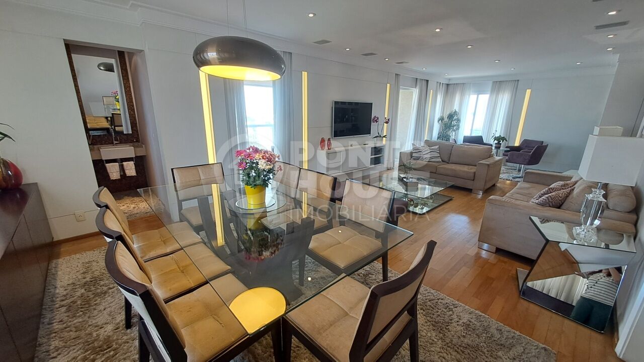 Apartamento à venda Mirandópolis, 4 dormitórios, 3 vagas, andar alto, 193 m²