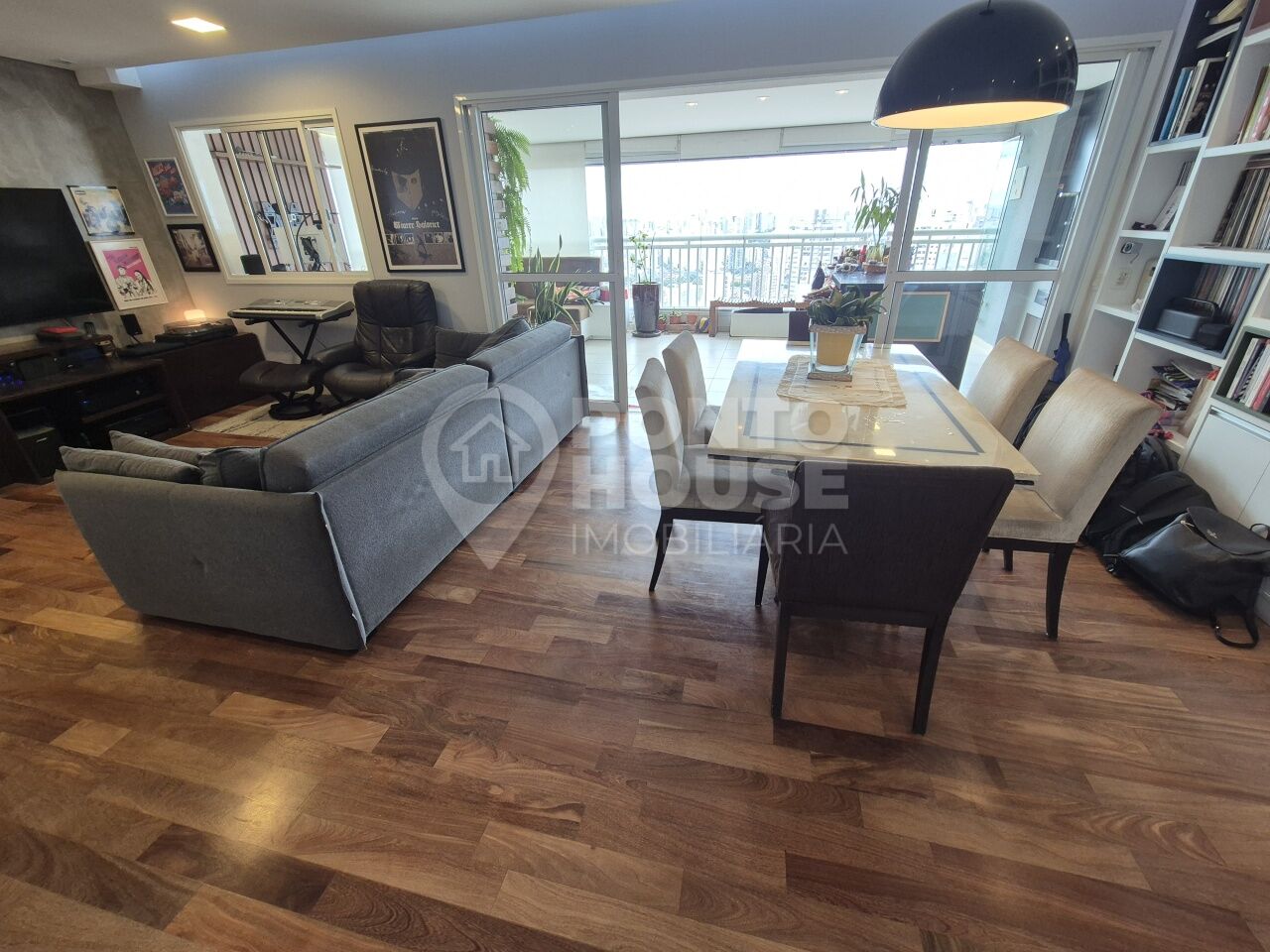 Apartamento à venda na Vila Gumercindo, 3 dormitórios e 3 vagas