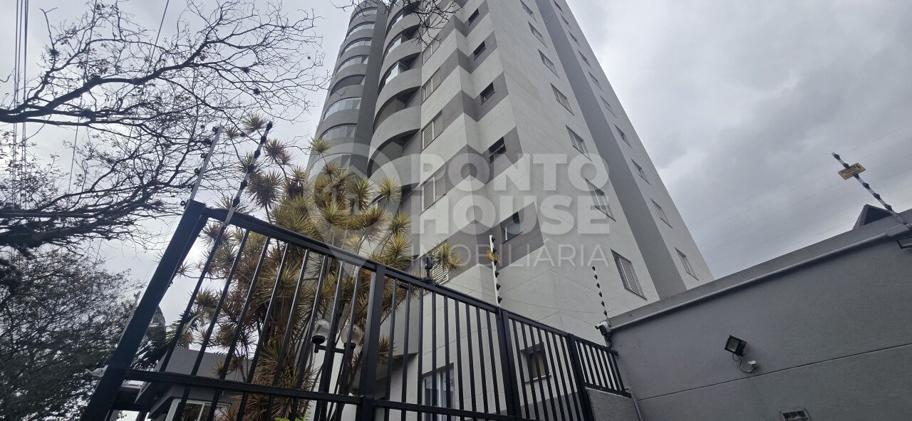 Apartamento à venda no Ipiranga,2 dormitórios, 1 suíte,2 vagas,terraço e quintal