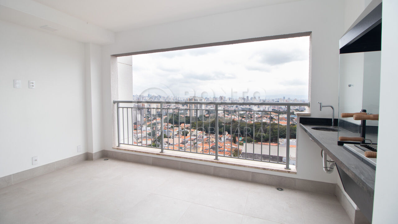 Apartamento à venda no Ipiranga 2 Suítes 1 banheiro e 1 vaga, andar alto