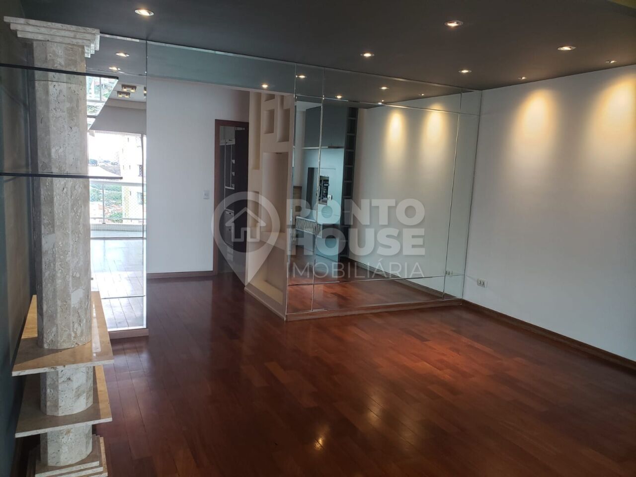 Apartamento com lareira para locação na Aclimação, 145m² e 3 suítes