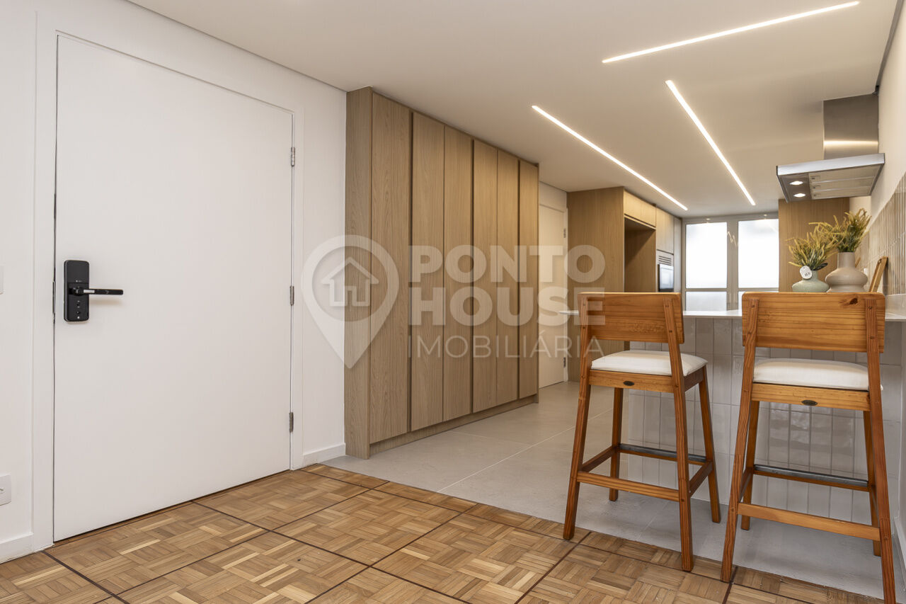 Apartamento reformado com 3 suítes, 1 vaga, para venda no Jardim Paulista