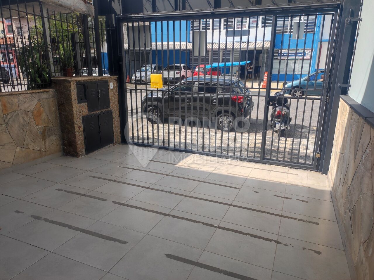 Sobrado para venda ou locação na Avenida Ceci
