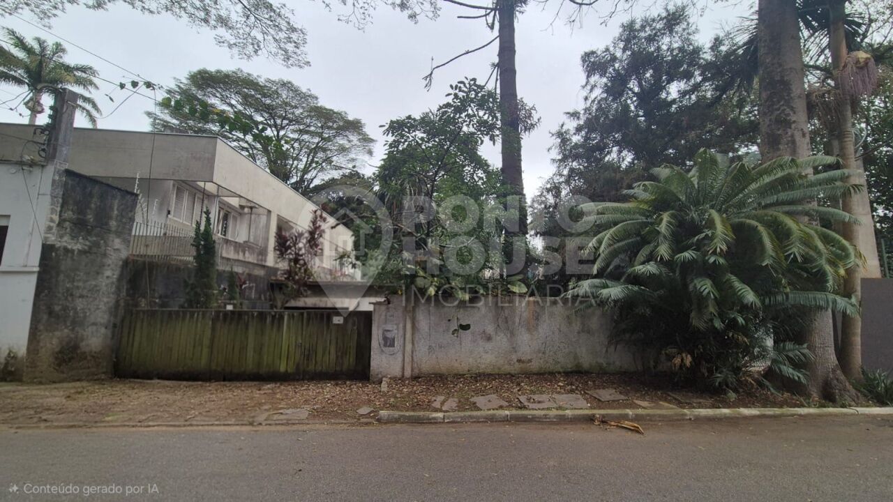 Chácara Flora  - Amplo Terreno , Rua sem saída.