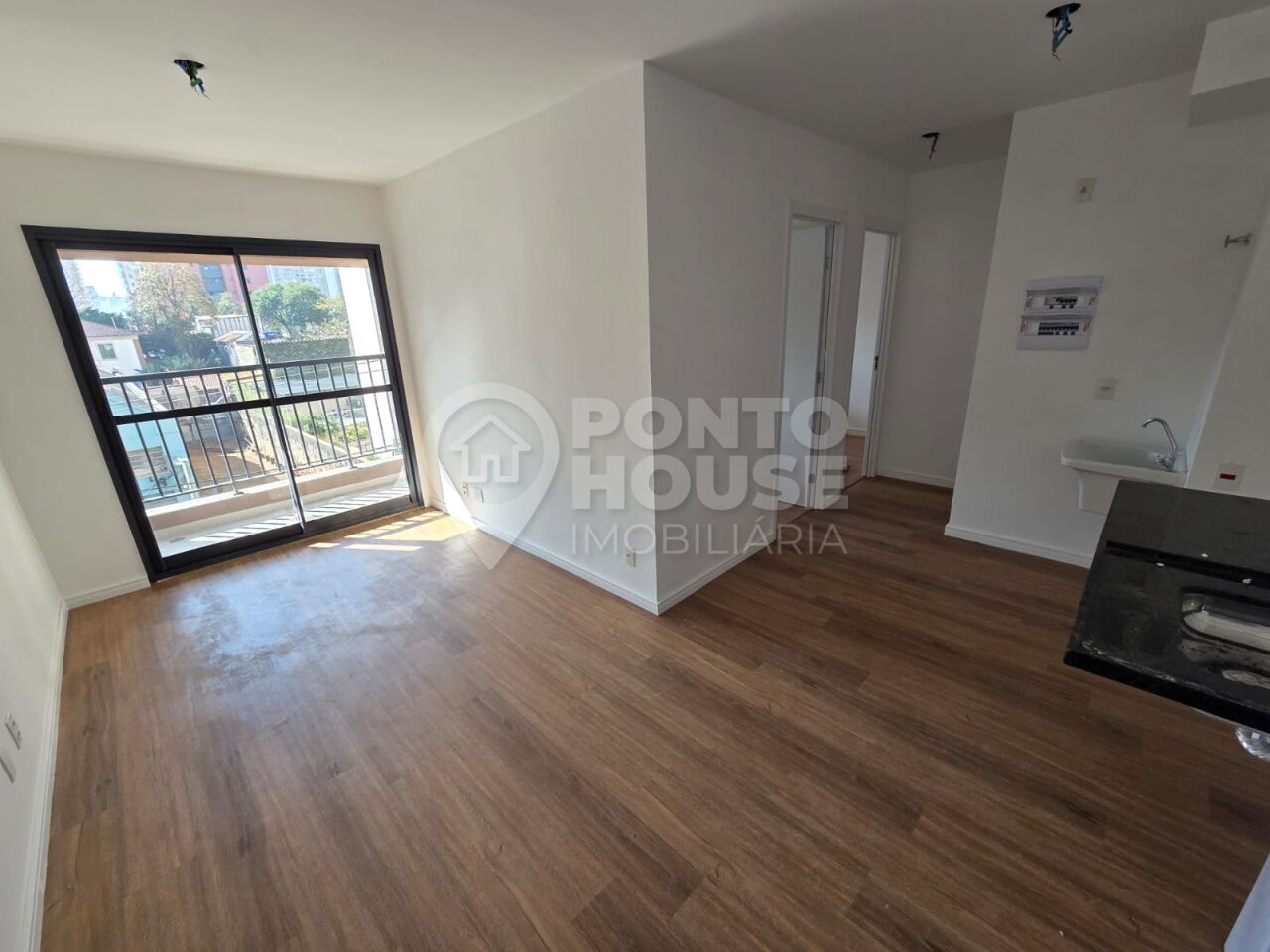 Apartamento a venda na Vila Mariana -  2 dormitórios perto do Metro Santa Cruz  