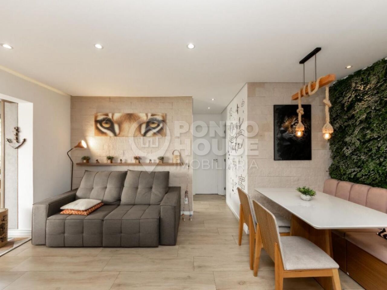 Apartamento 2 dormitórios, suíte, 1 vaga a 4 minutos do Metrô Saúde