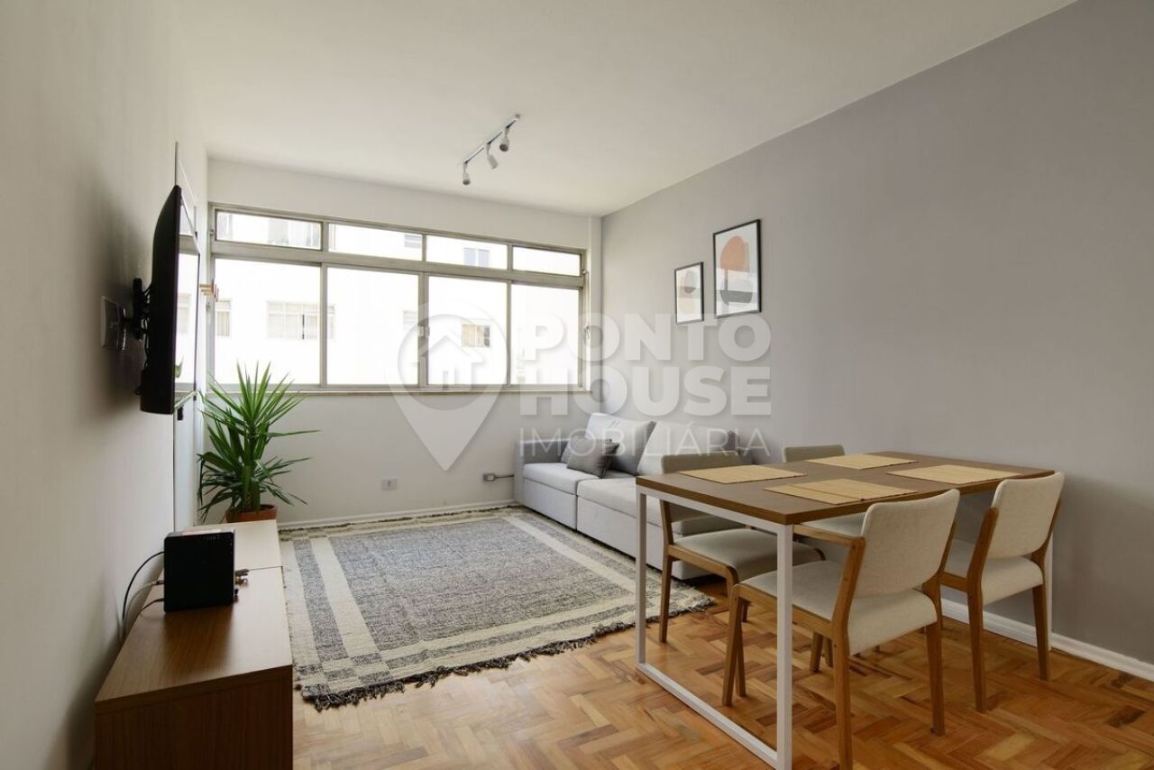 Apartamento todo reformado com 4 dormitórios e 2 suites para venda na Aclimação