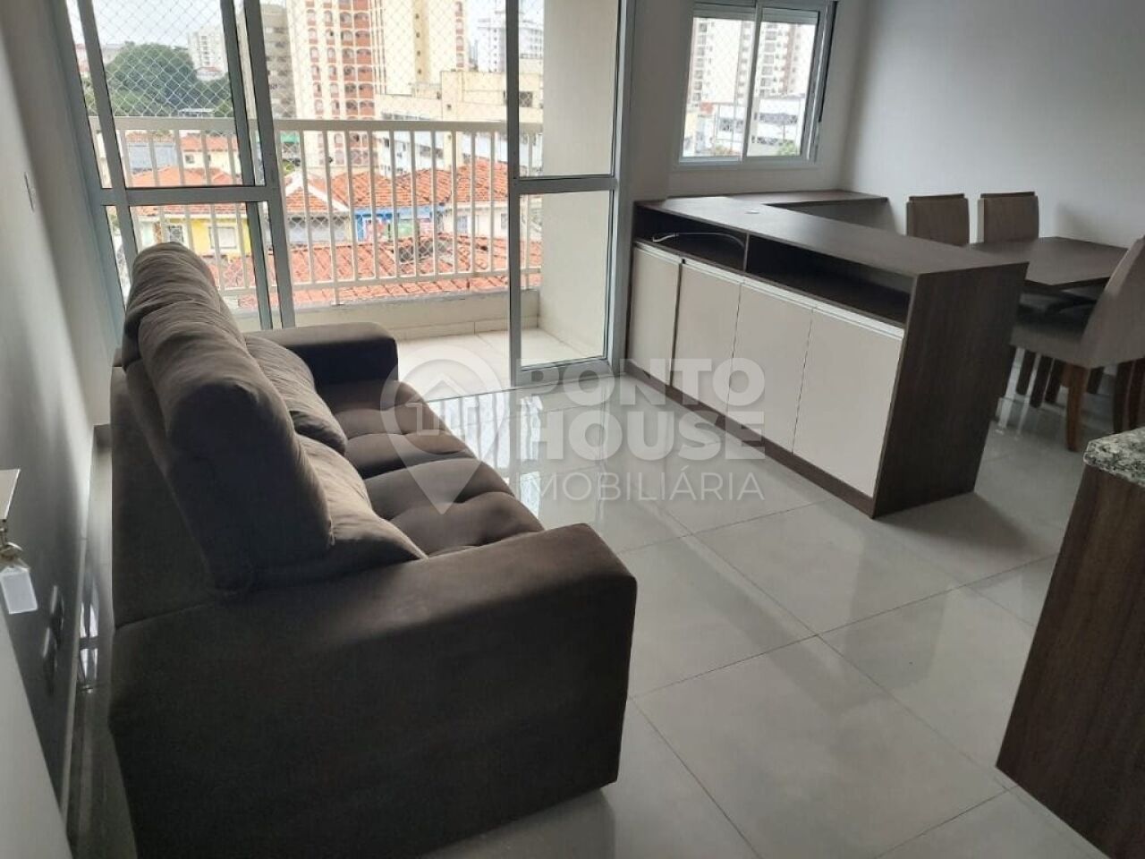 Apartamento semimobiliado com 1 dormitório para locação na Vila Guarani
