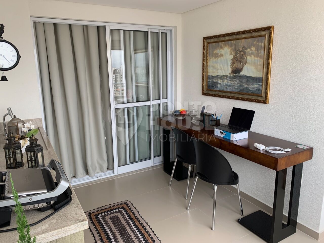Venda de Apartamento, 2 dormitórios, 2 vagas no bairro Vila Mariana, SP.
