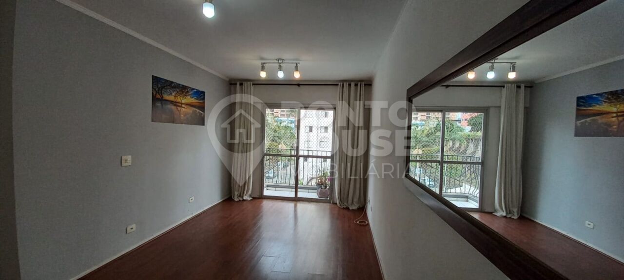 Apartamento à venda na Vila Gumercindo, 2 dormitórios, a 300 m do metrô Imigrantes