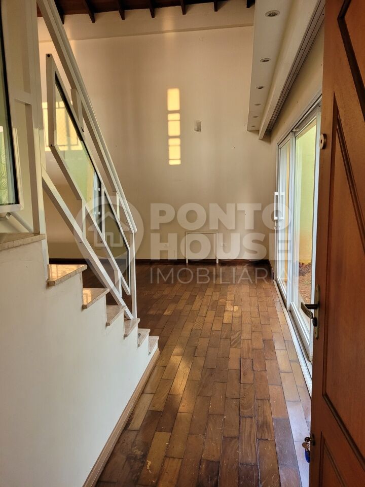 Casa térrea assobradada à venda, 350m², 4 dormitórios, 3 suítes, Bosque da Saúde