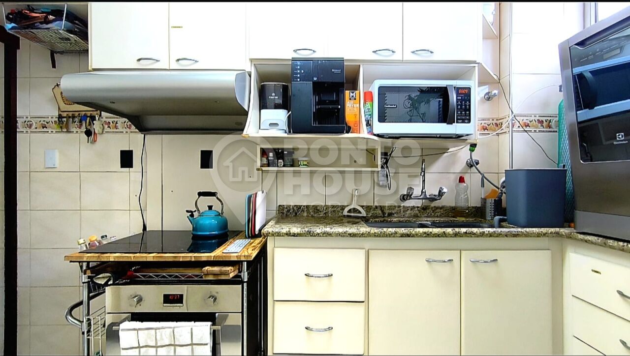 Vende apartamento de 82 m² na Vila Monumento, com 2 dormitórios e uma vaga